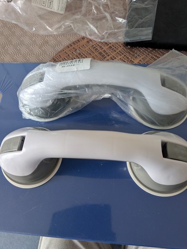 Suction cup bathroom - cup, grab